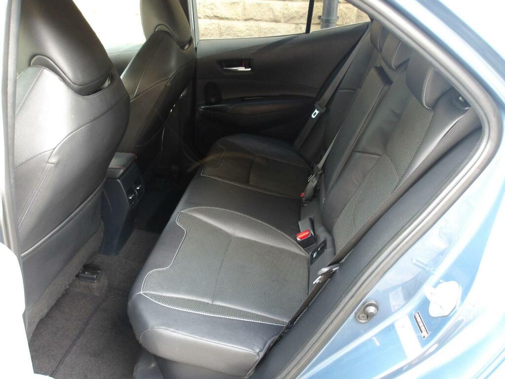 Toyota Corolla Corolla Icon Hev Cvt Red #12