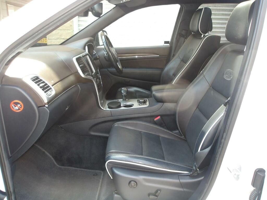 Jeep Grand Cherokee 3.0 Crd Summit Red #10