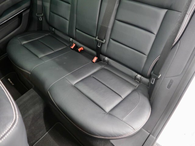 Mercedes-Benz E Class Cdi Se White #16