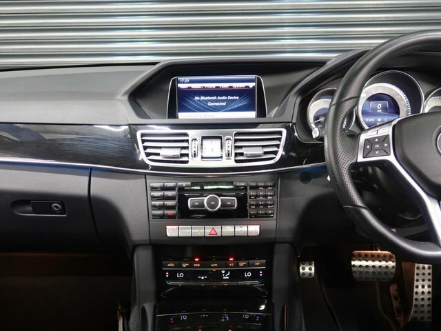 Mercedes-Benz E Class Cdi Se White #10