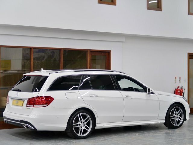 Mercedes-Benz E Class Cdi Se White #9