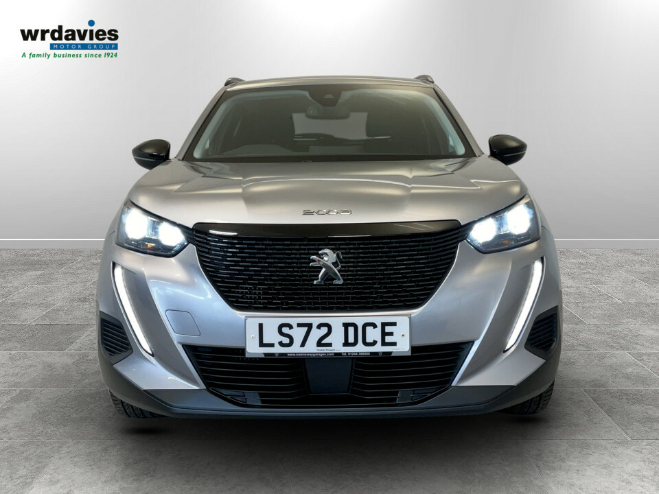 Peugeot 2008 1.2 Puretech Active Premium LS72DCE Grey #2