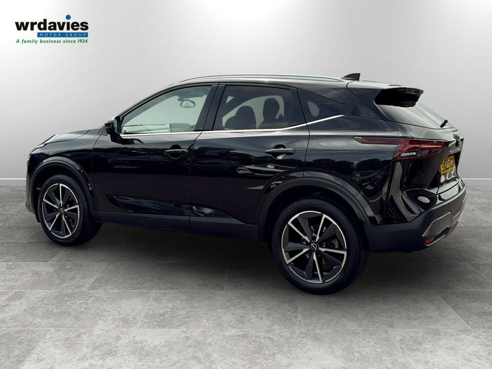 Nissan Qashqai 1.3 Dig-t Mh Tekna GV23KCK Black #5