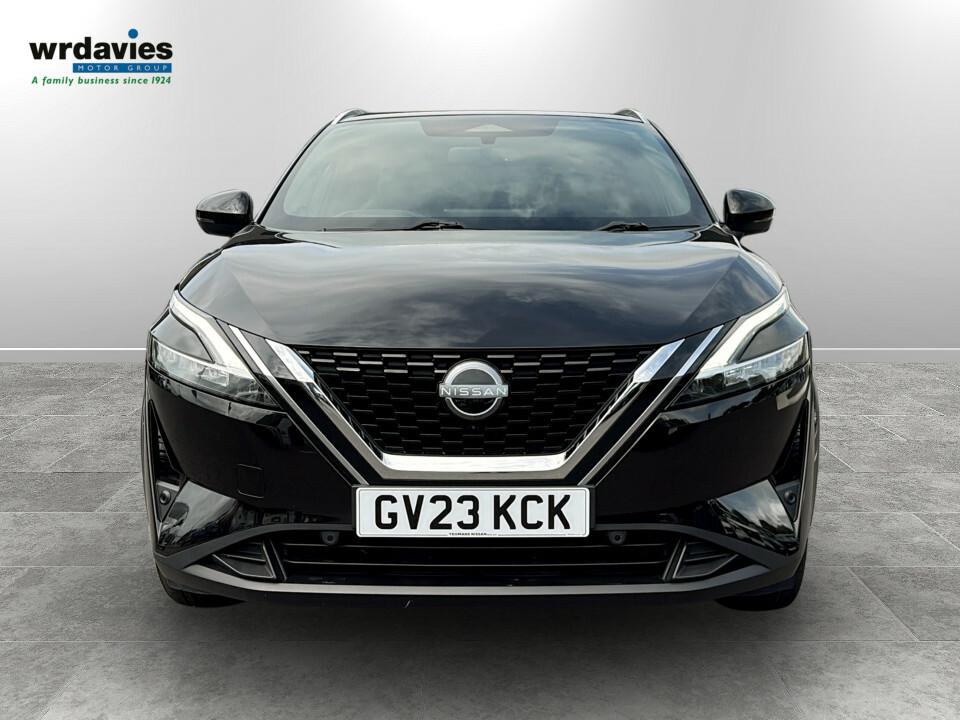 Nissan Qashqai 1.3 Dig-t Mh Tekna GV23KCK Black #2