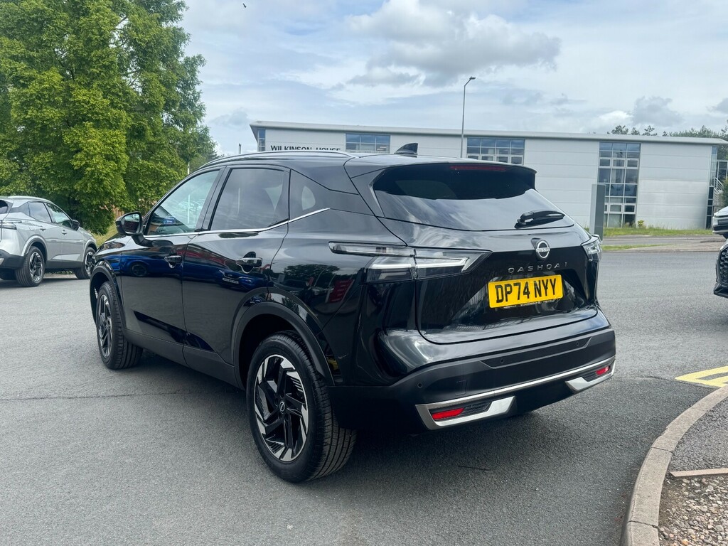 Nissan Qashqai 1.3 Dig-t Mh 158 N-connecta Xtronic DP74NYY Black #5