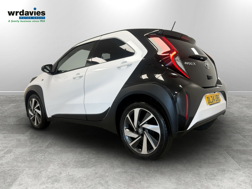 Toyota Aygo X 1.0 Vvt-i Edge DL24URE White #5