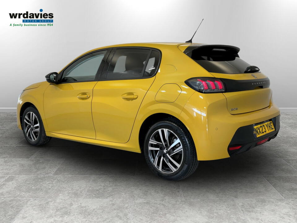 Peugeot 208 1.2 Puretech 100 Allure Premium NX23YHE #5