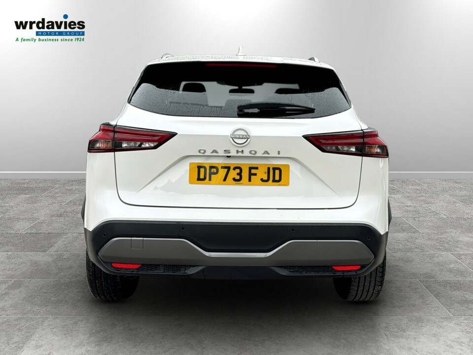 Nissan Qashqai 1.3 Dig-t Mh N-connecta DP73FJD White #6