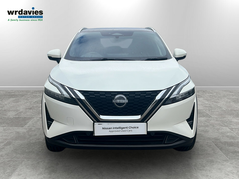 Nissan Qashqai 1.3 Dig-t Mh Tekna BJ73LNN White #2