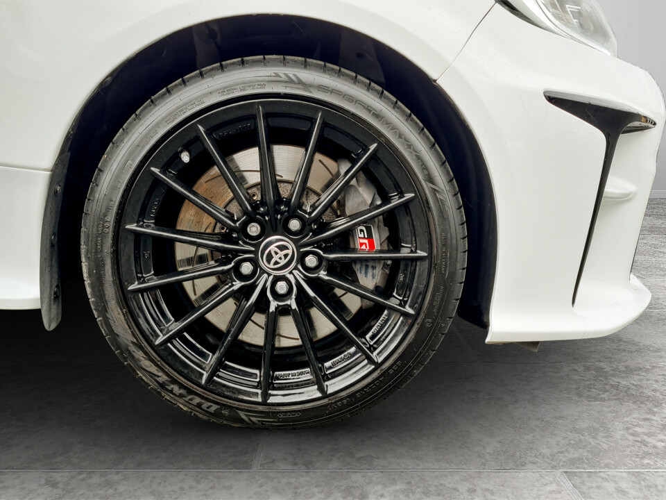 Toyota Yaris 1.6 Awd Circuit Pack Black #14