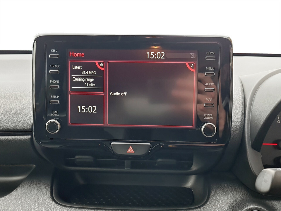Toyota Yaris 1.6 Awd Circuit Pack Black #21