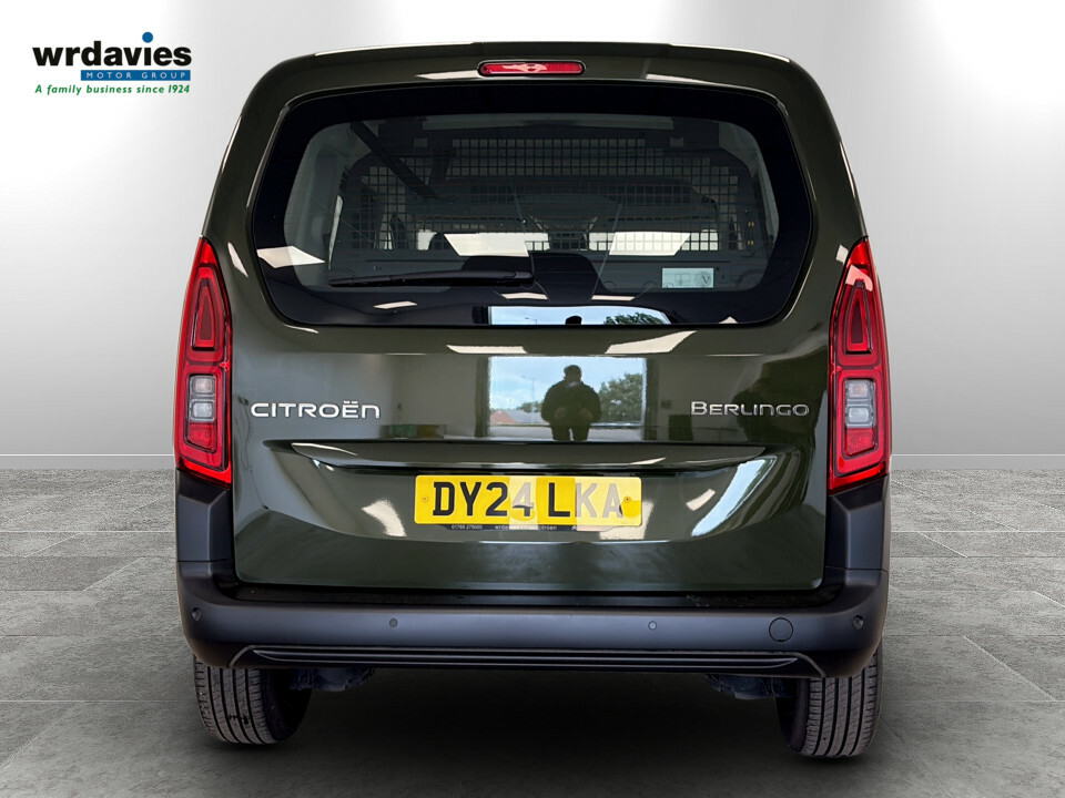Citroen Berlingo 1.2 Puretech 110Ps Plus 5 Seat DY24LKA Green #6