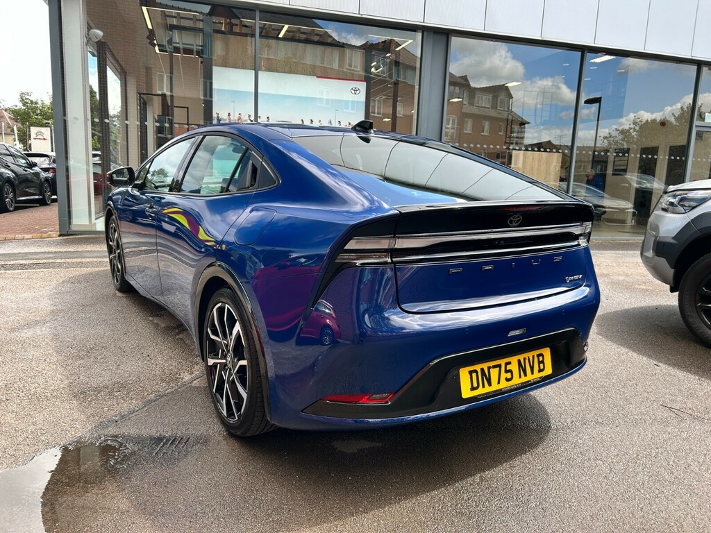 Toyota Prius 2.0 Phev Excel Cvt  #5