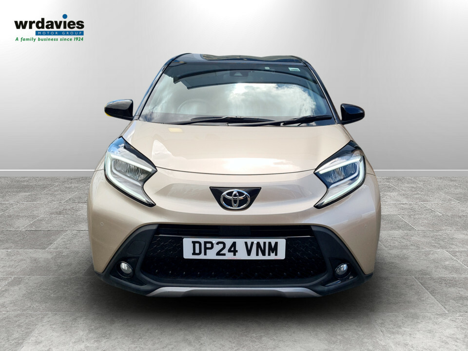 Toyota Aygo X 1.0 Vvt-i Exclusive Beige #2