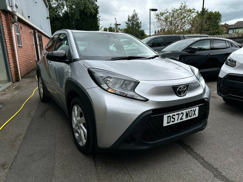 Toyota Aygo X 1.0 Vvt-i Pure DS72WOX Silver