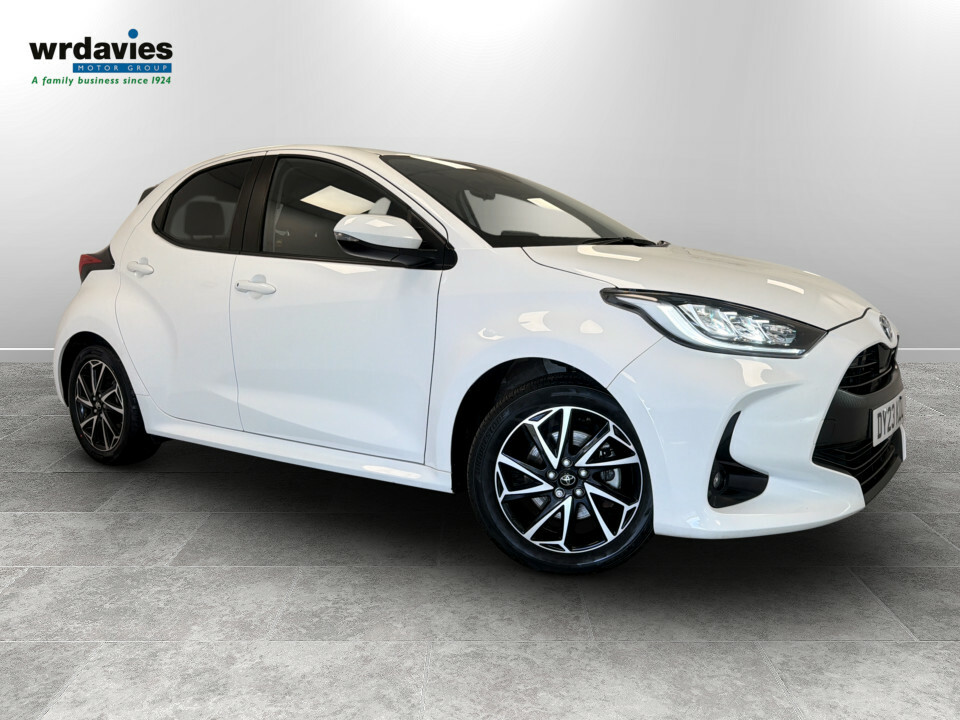 Toyota Yaris 1.5 Hybrid Design Cvt DY23KOU White
