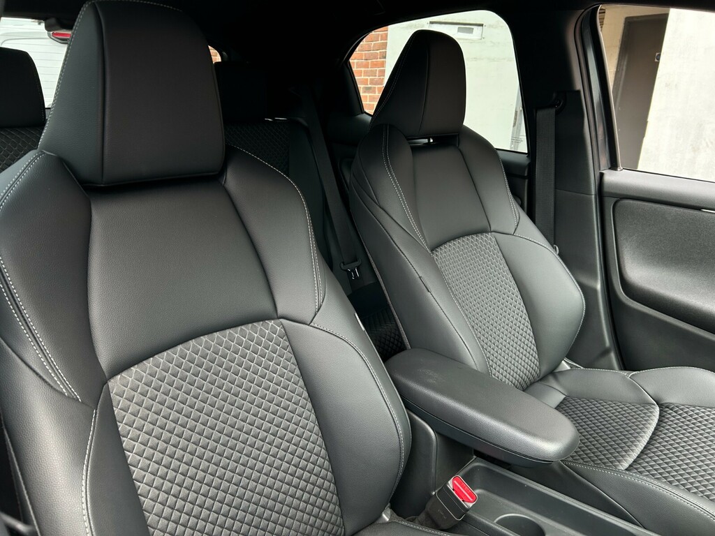 Toyota Yaris Excel #18