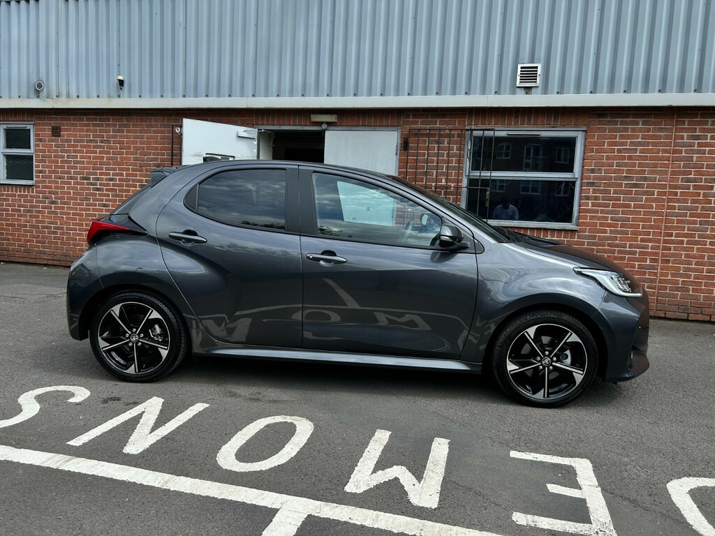 Toyota Yaris Excel #2