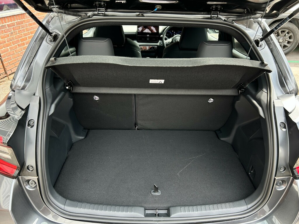 Toyota Yaris Excel #15