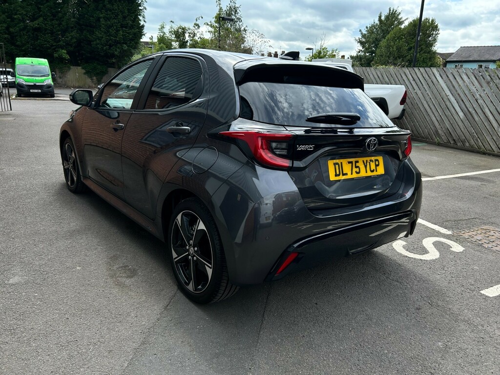 Toyota Yaris Excel #5