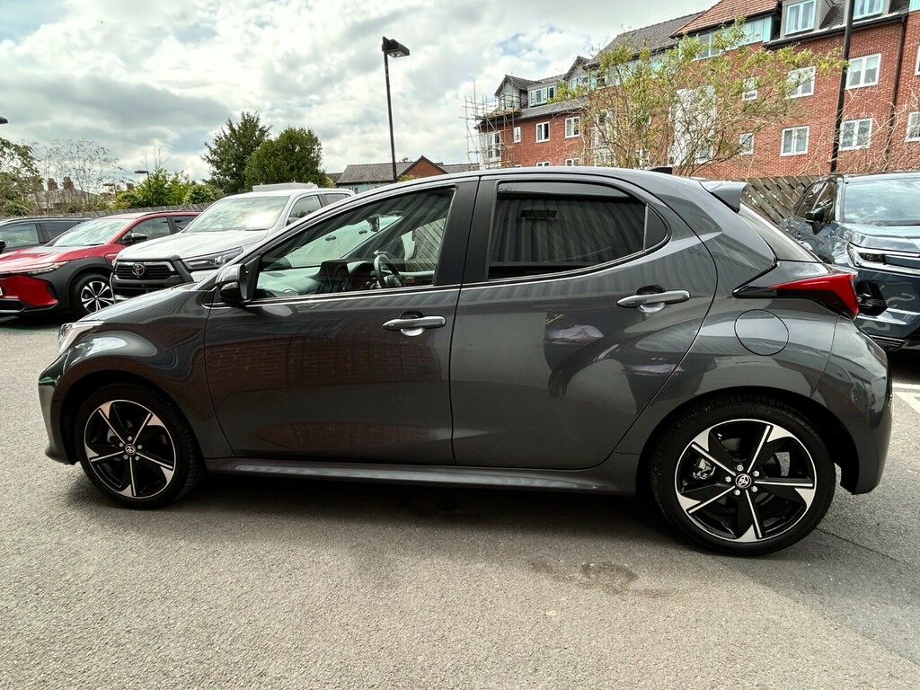 Toyota Yaris Excel #6