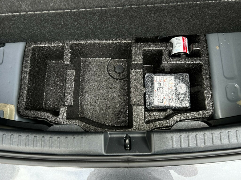 Toyota Yaris Excel #17