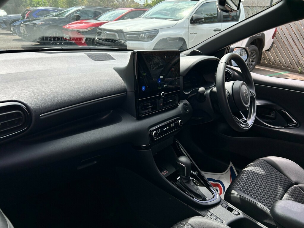 Toyota Yaris Excel #26