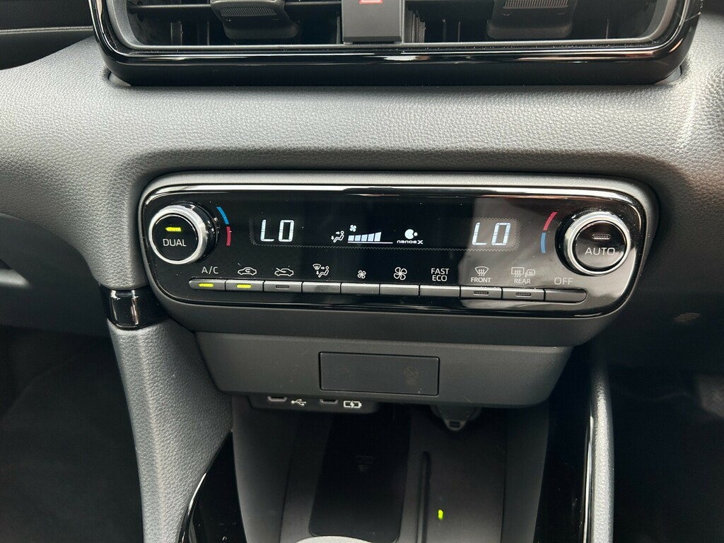 Toyota Yaris Excel #31