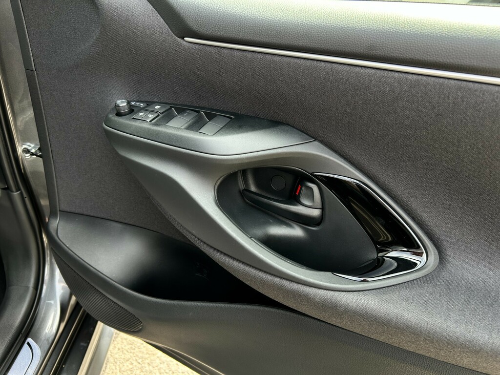 Toyota Yaris Excel #28