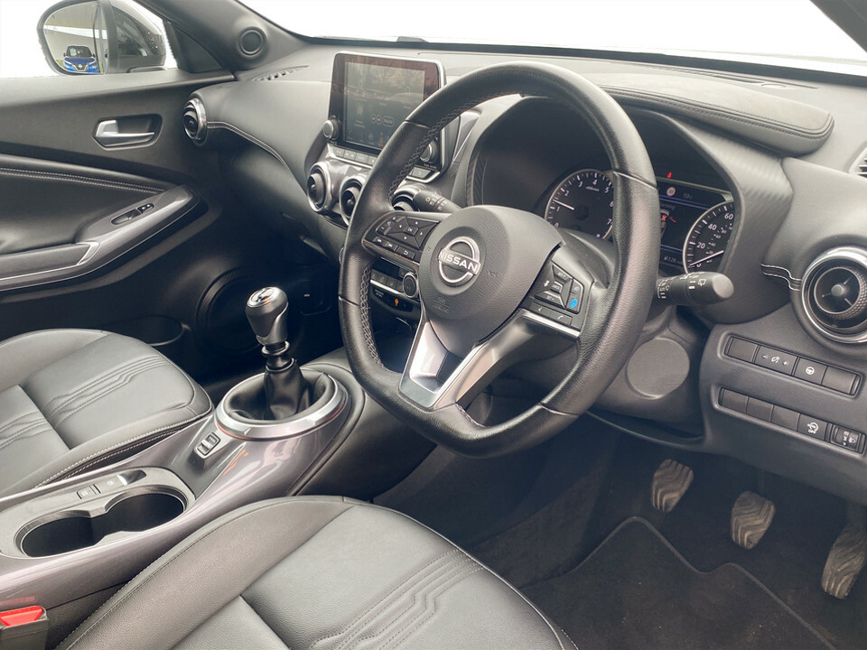 Nissan Juke Suv Red #17