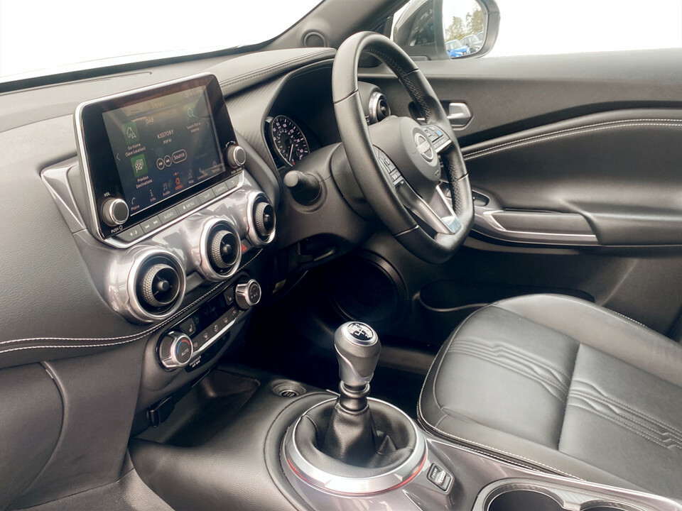 Nissan Juke Suv Red #33