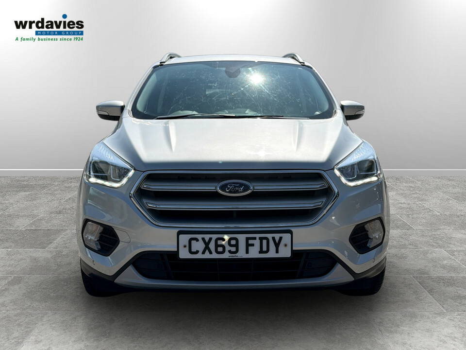 Ford Kuga 1.5 Ecoboost Titanium Edition 2Wd Silver #2
