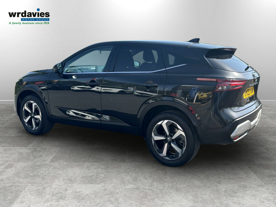 Nissan Qashqai 1.3 Dig-t Mh N-connecta DV22XAM Black #5