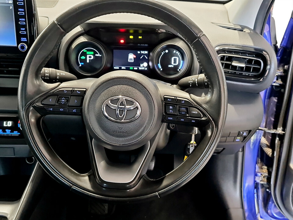 Toyota Yaris 1.6 Awd Circuit Pack Black #26