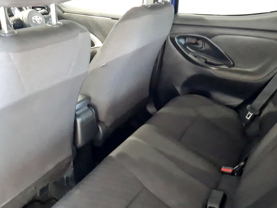 Toyota Yaris 1.6 Awd Circuit Pack Black #24