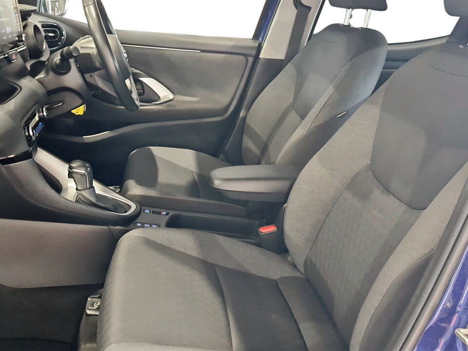 Toyota Yaris 1.6 Awd Circuit Pack Black #33
