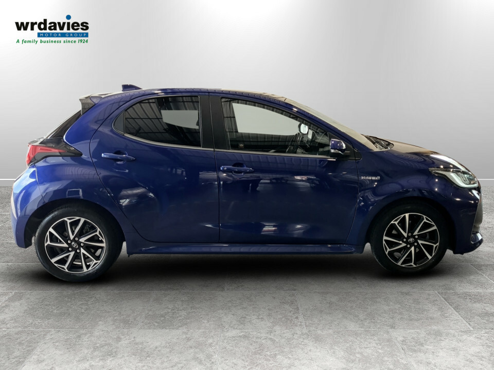 Toyota Yaris 1.6 Awd Circuit Pack Black #9