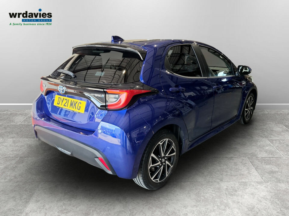 Toyota Yaris 1.6 Awd Circuit Pack Black #8