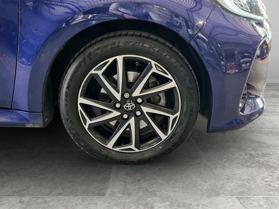 Toyota Yaris 1.6 Awd Circuit Pack Black #14