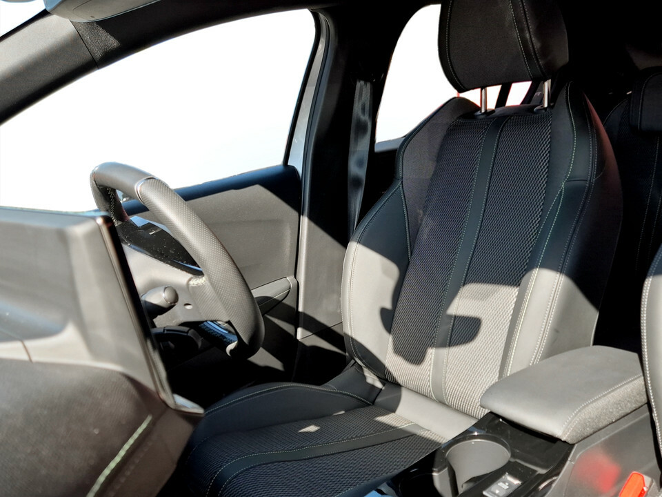 Peugeot e-208 50Kwh E-style Hatchback 7.4Kw C  #19