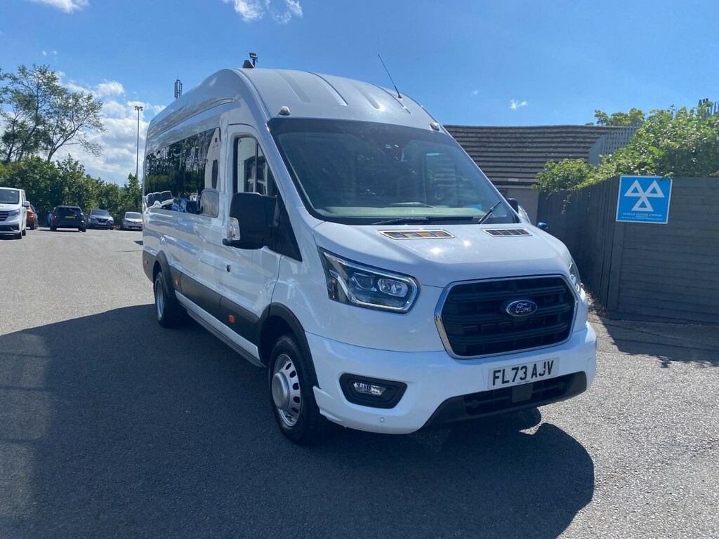 Ford Transit Custom 2.0 Ecoblue 165Ps H3 17 Seater Limited Nav White