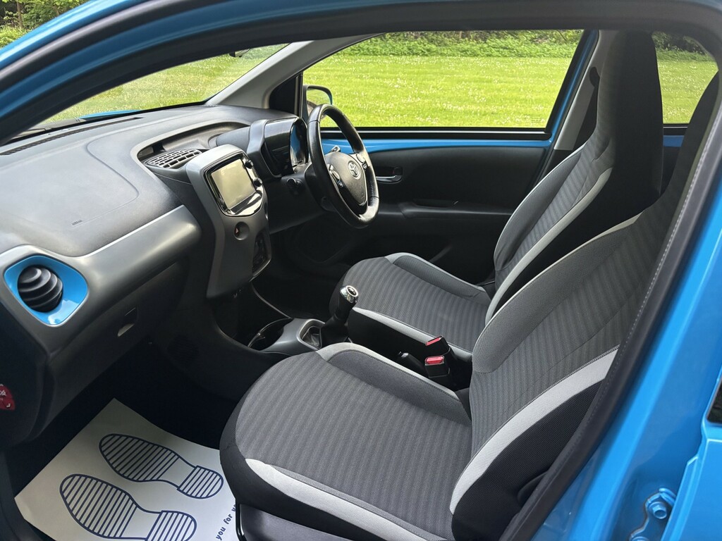 Toyota Aygo 1.0 Vvt-i X-plore RJ68PYG Blue #5