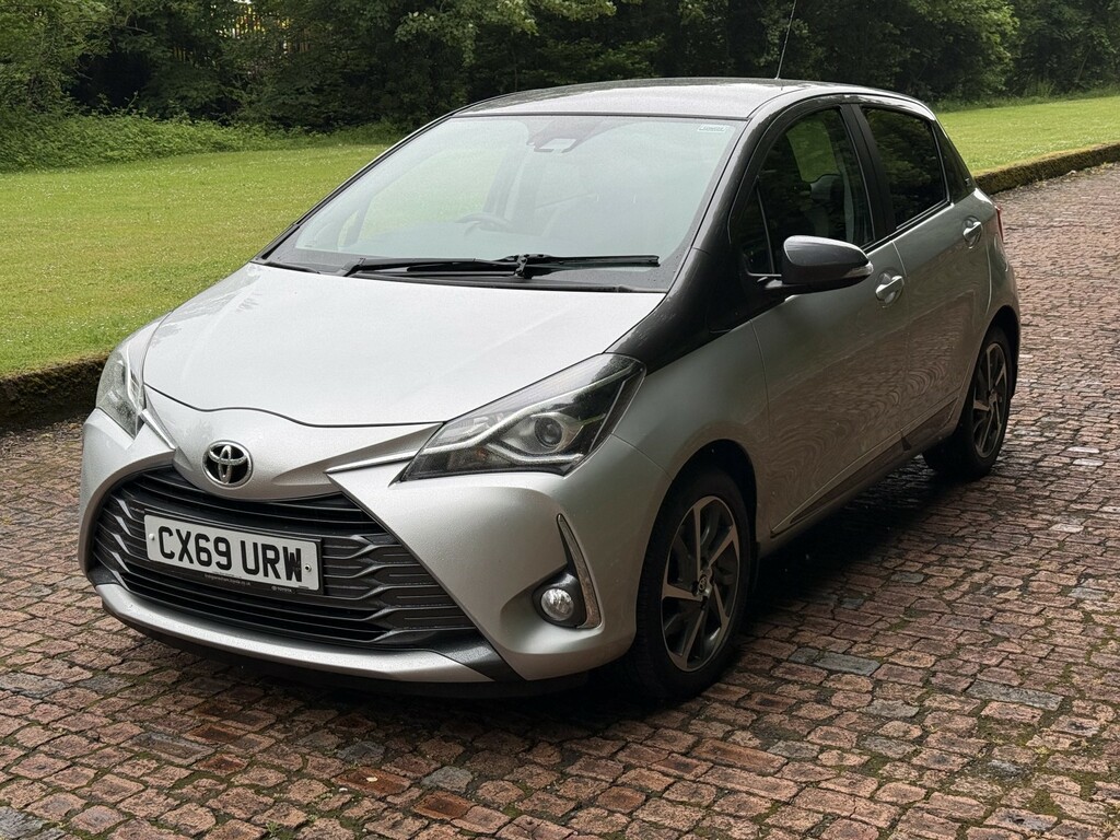 Toyota Yaris 1.5 Vvt-i Y20 CX69URW Silver #2