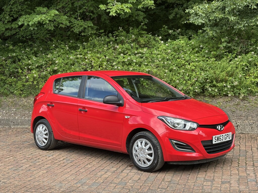 Hyundai I20 1.2 Classic Red #5