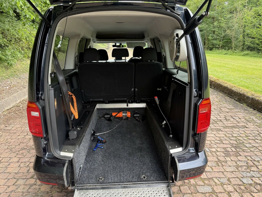 Volkswagen Caddy Maxi Life 2L Null Blue #20