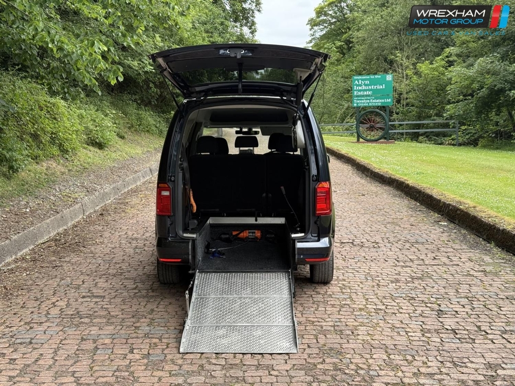 Volkswagen Caddy Maxi Life Combi Van 2.0 Tdi Bluemotion Tech Euro 6 Ss Grey #18