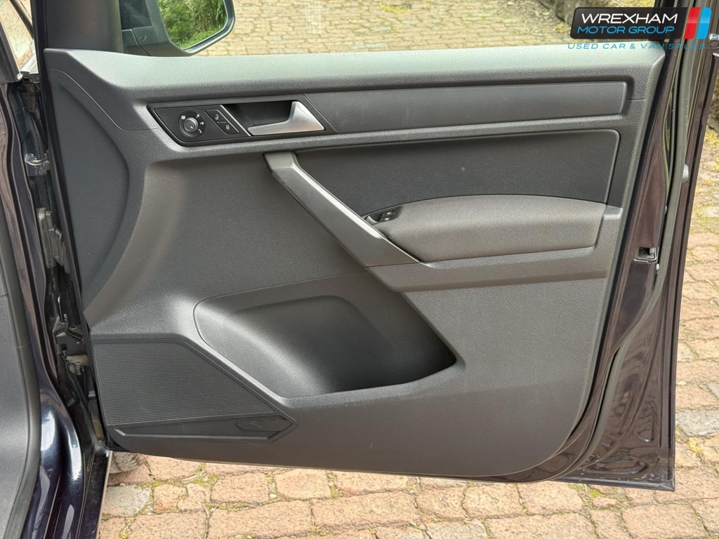 Volkswagen Caddy Maxi Life Combi Van 2.0 Tdi Bluemotion Tech Euro 6 Ss Grey #33