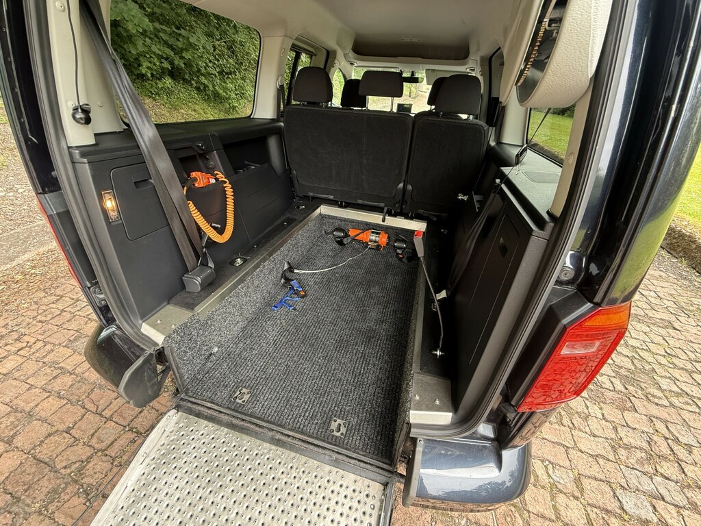 Volkswagen Caddy Maxi Life 2L Null Blue #21
