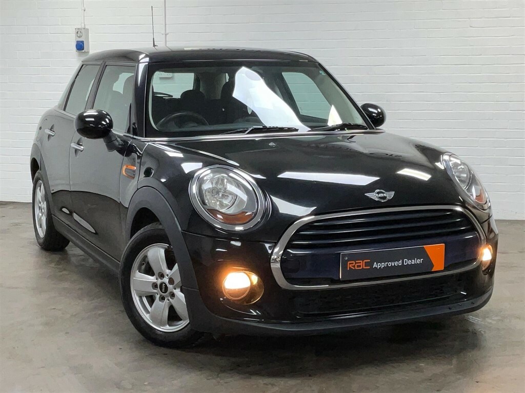 Mini Hatch 1.5 Cooper D Euro 6 Ss KJ17CXH Black #3