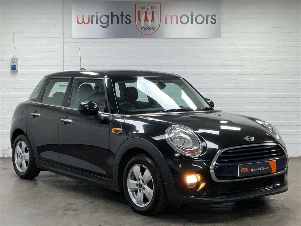 Mini Hatch 1.5 Cooper D Euro 6 Ss KJ17CXH Black #2